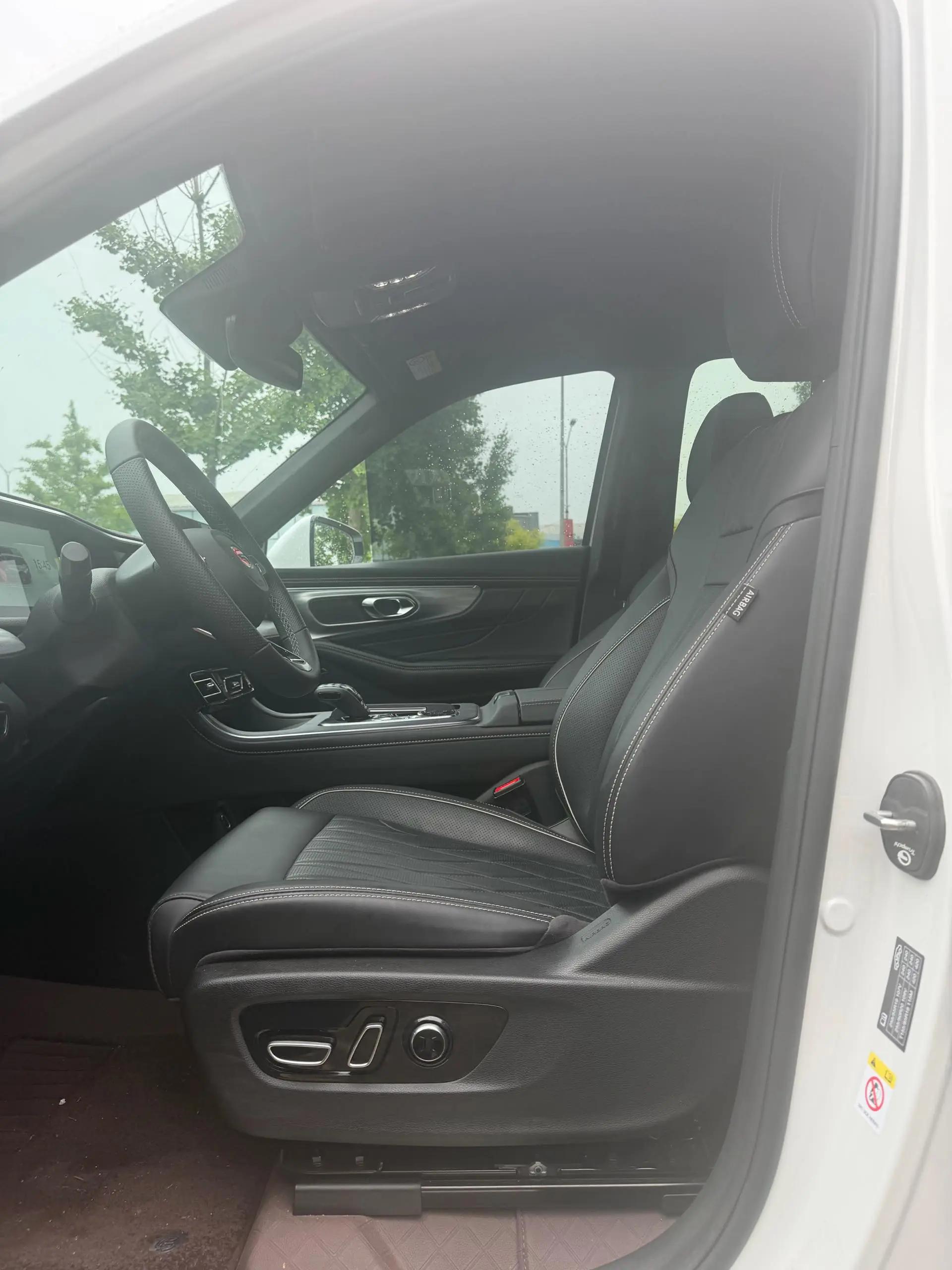 GAC Trumpchi 2024 GS8 2.0T GDI Flagship Series Front-Wheel-Drive Luxury Smart Connectivity Edition Automatic 2