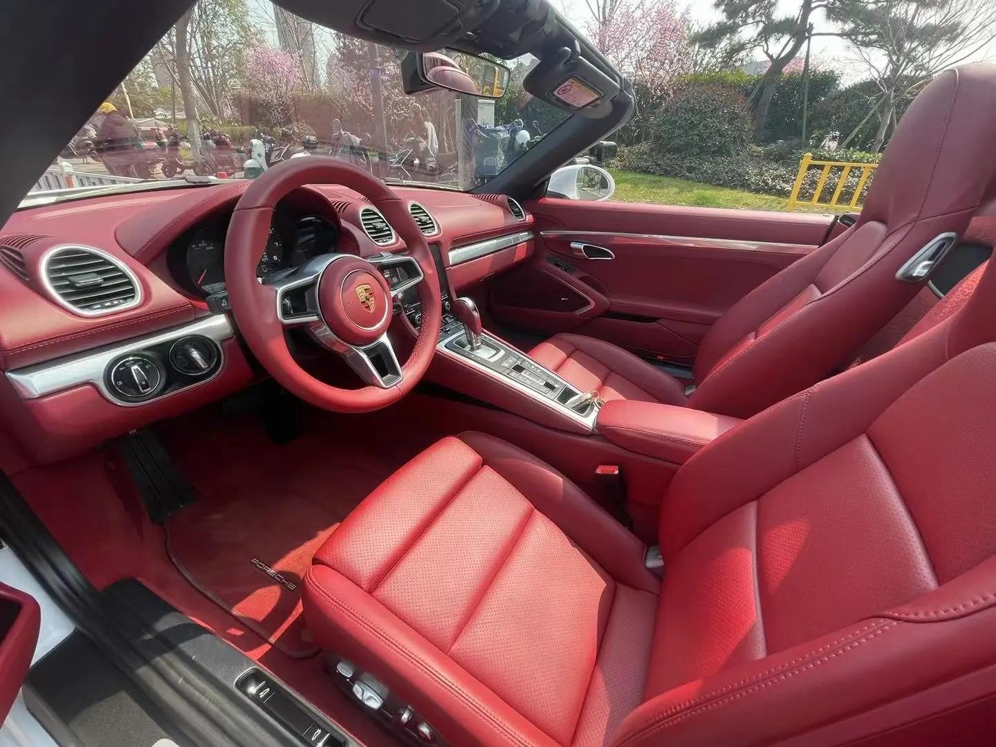 Porsche 718 2020 Boxster 2.0T 6
