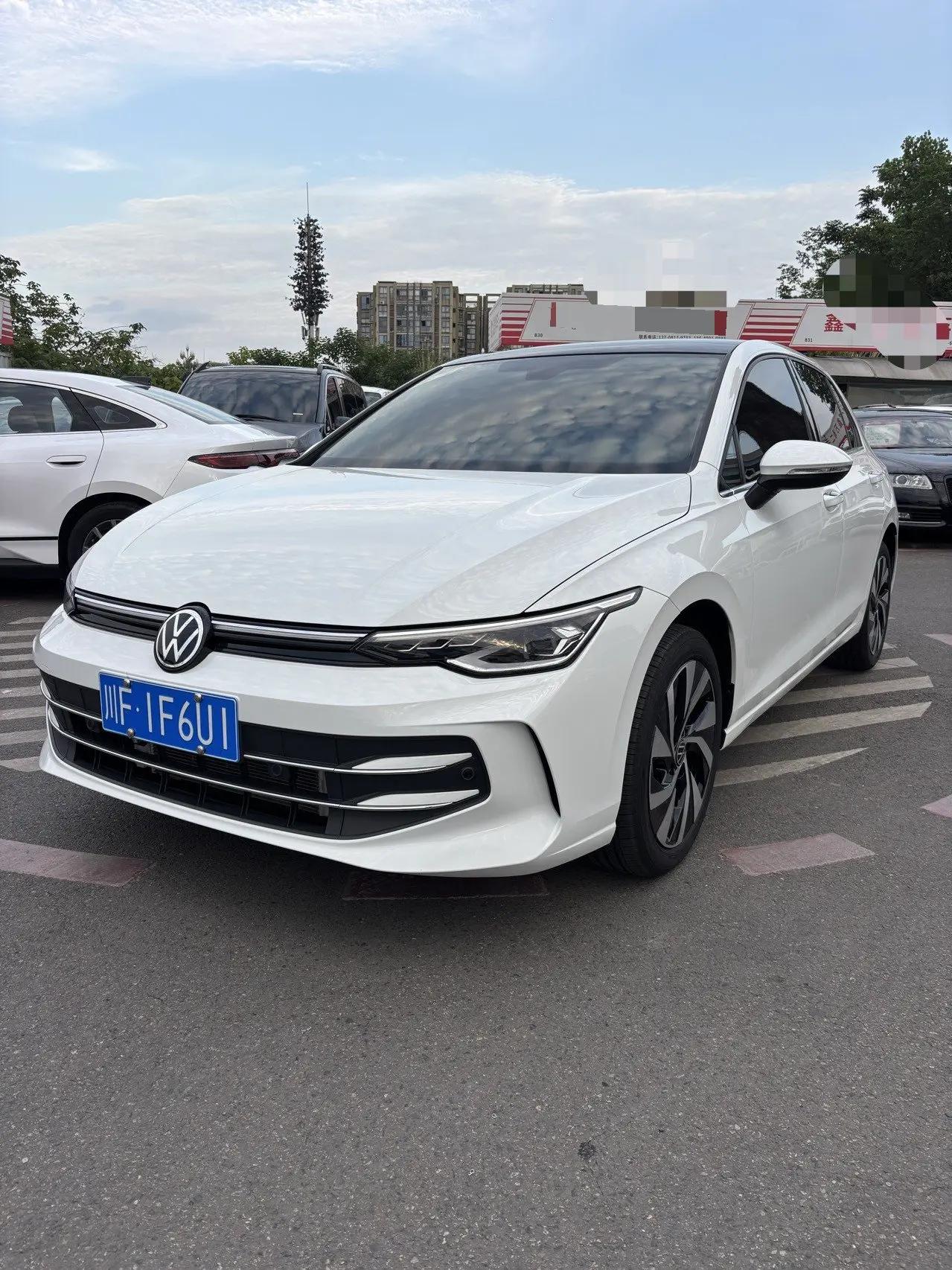 Volkswagen 2025 Golf 8 PRO 1.5TSI 300TSI Automatic
