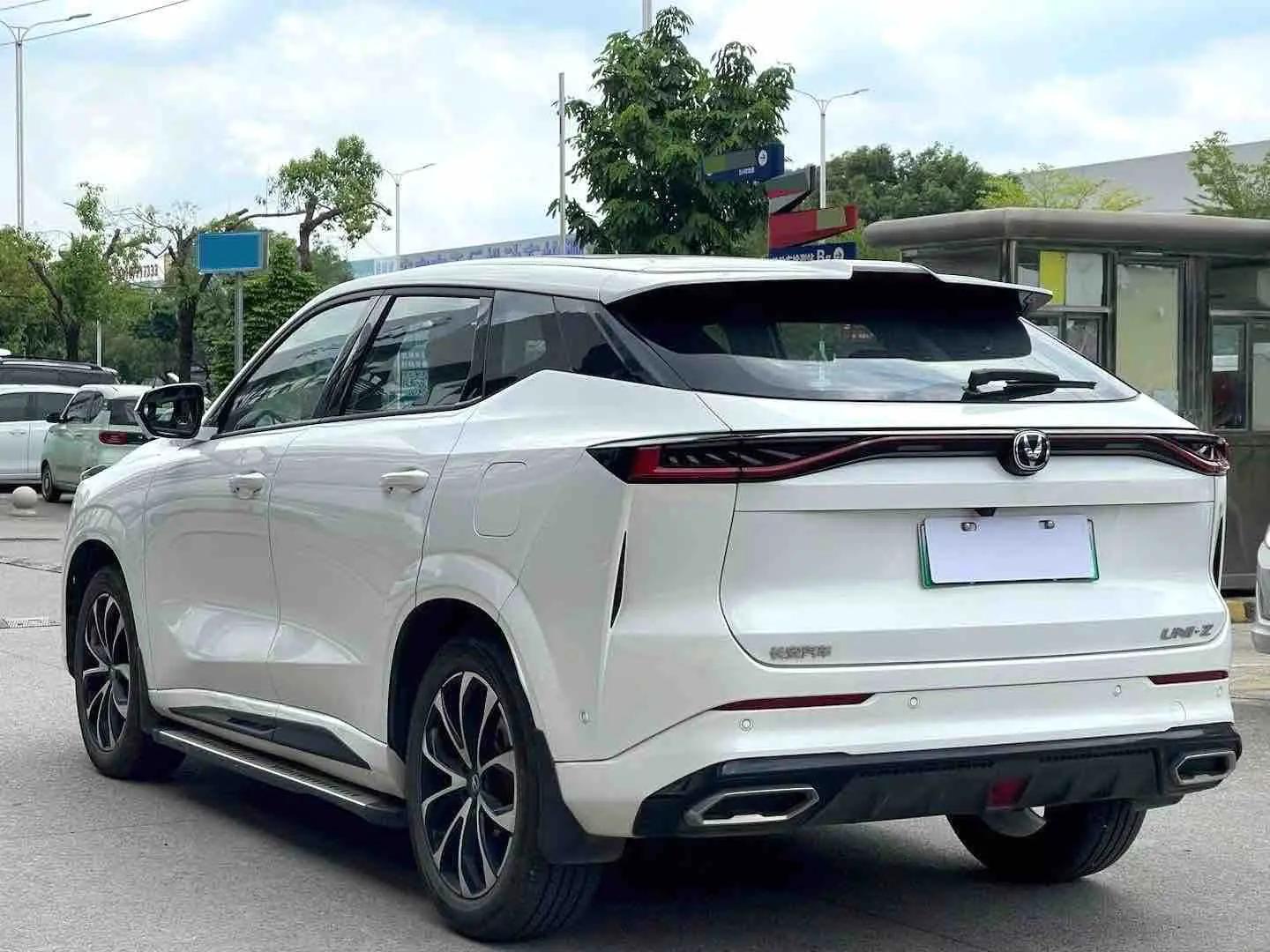 ChangAn UNI-Z 2024 Blue Whale Smart Electric iDD 125km Excellence 7