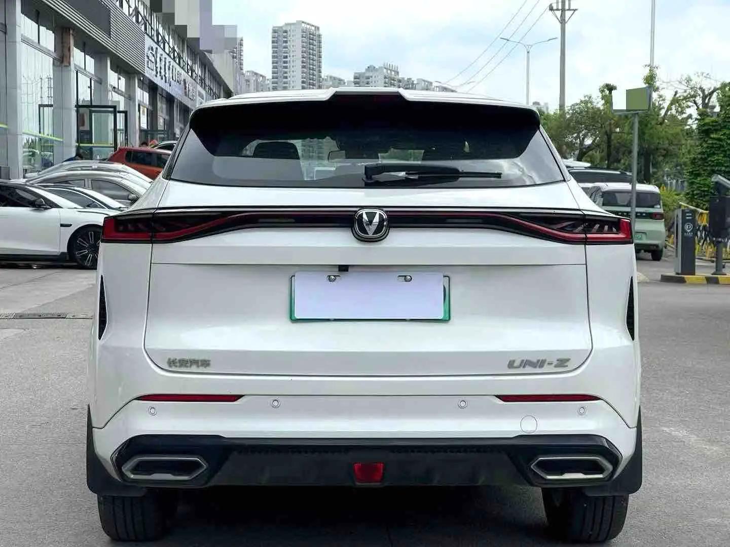ChangAn UNI-Z 2024 Blue Whale Smart Electric iDD 125km Excellence 8