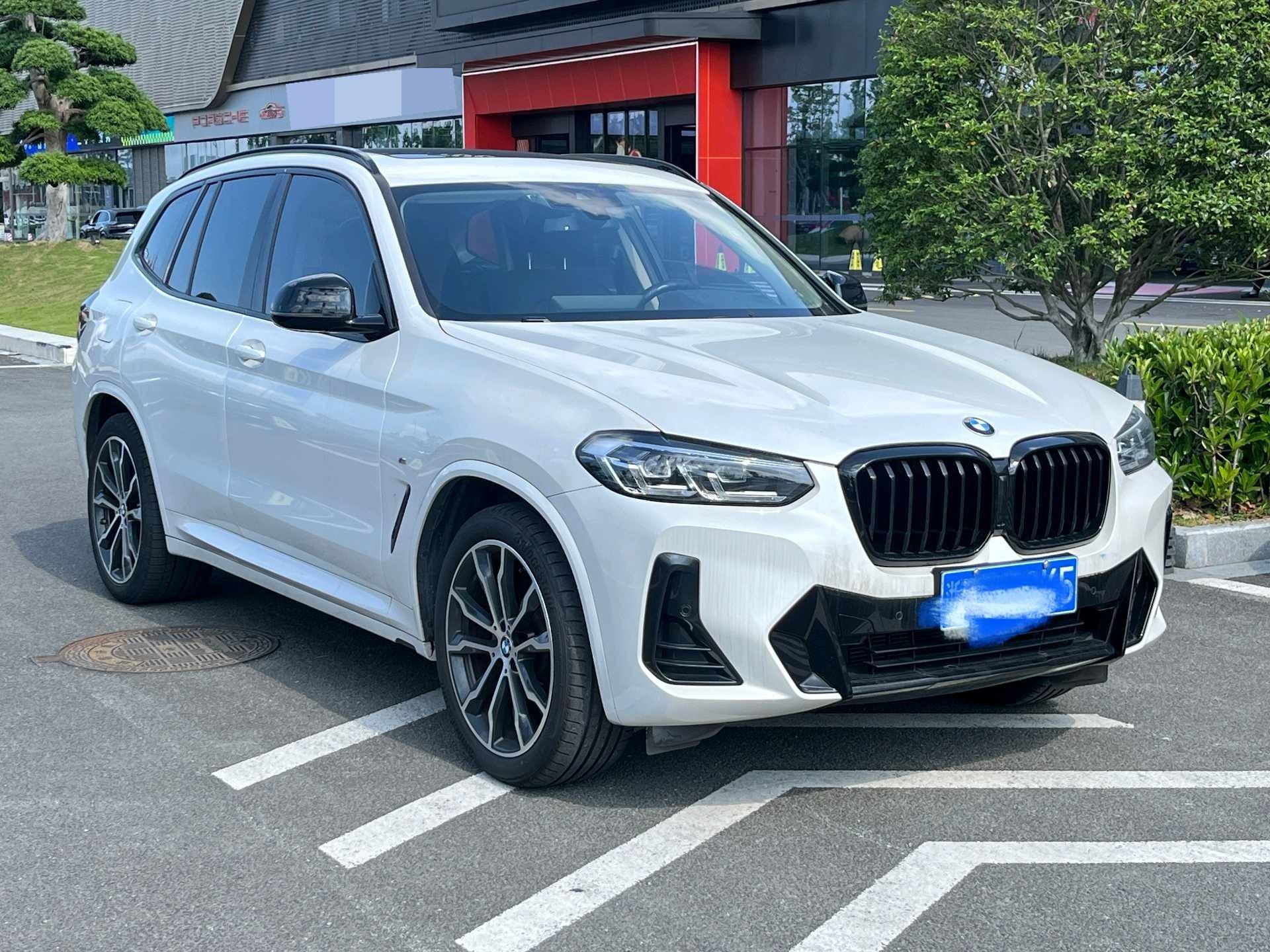 BMW X3 2022 xDrive30i Leading M Obsidian Night Suit 3