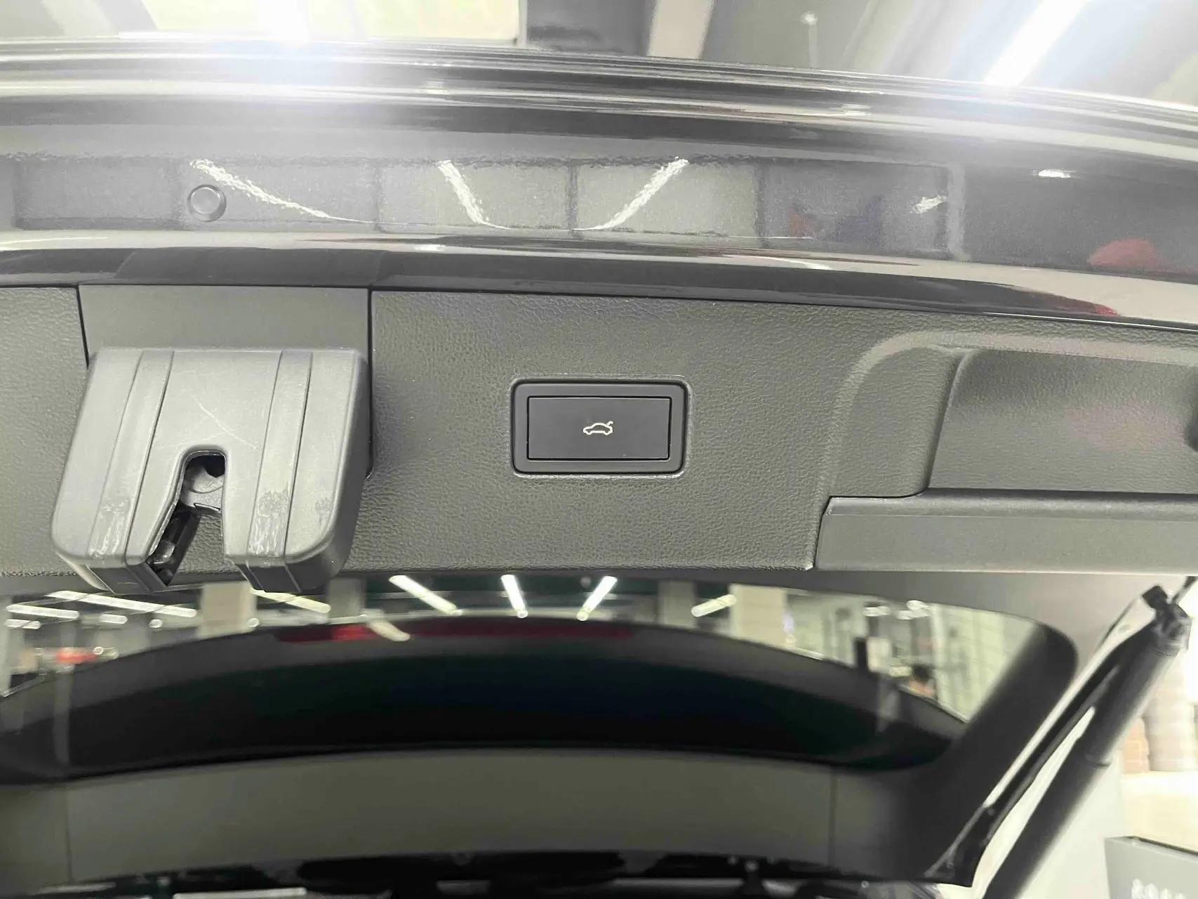 Tan Yue 2022 280TSI Two-Drive Deluxe Zhilian Edition 12