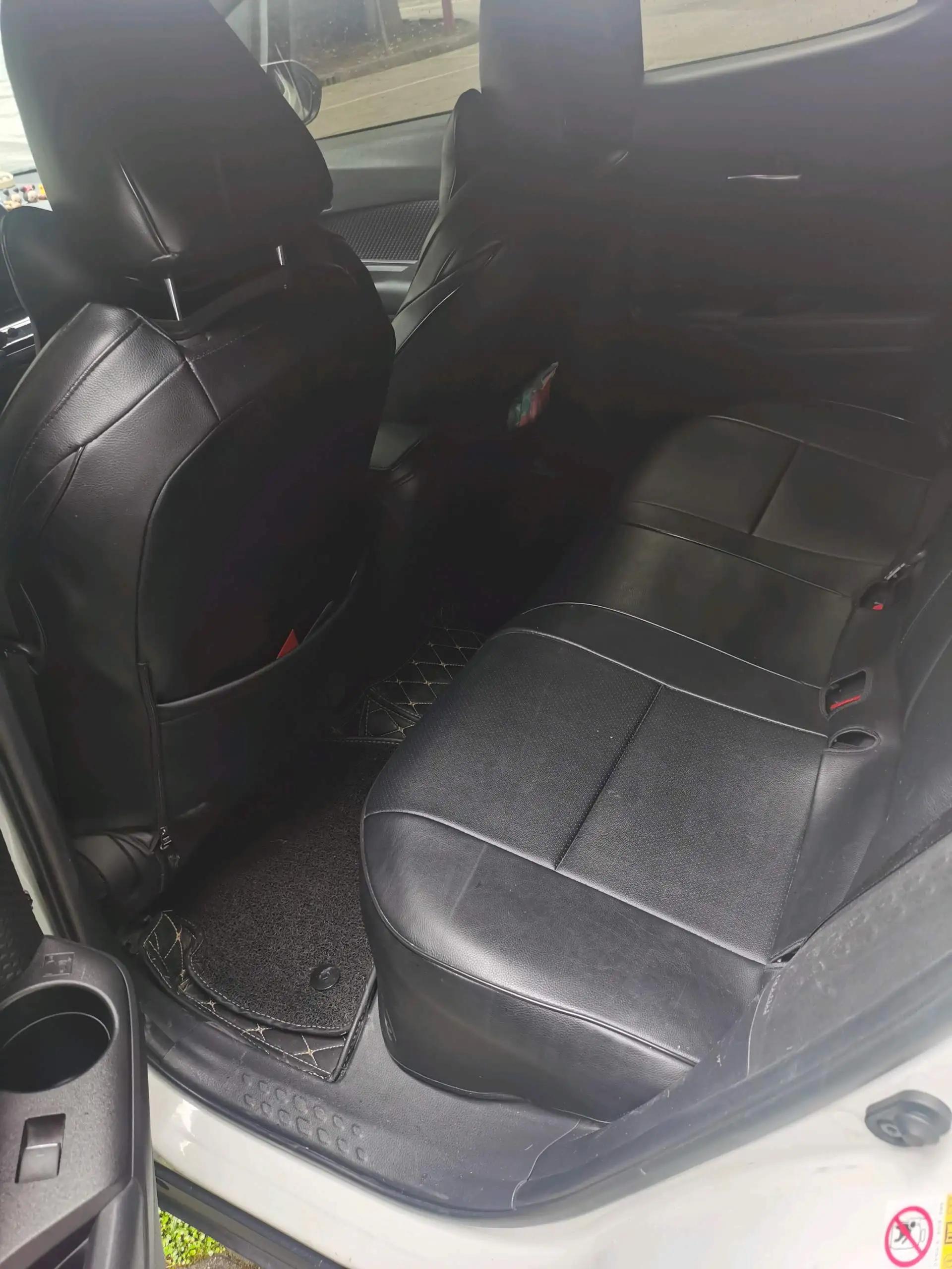 Toyota C- HR 2020 2.0L Comfort Edition 4