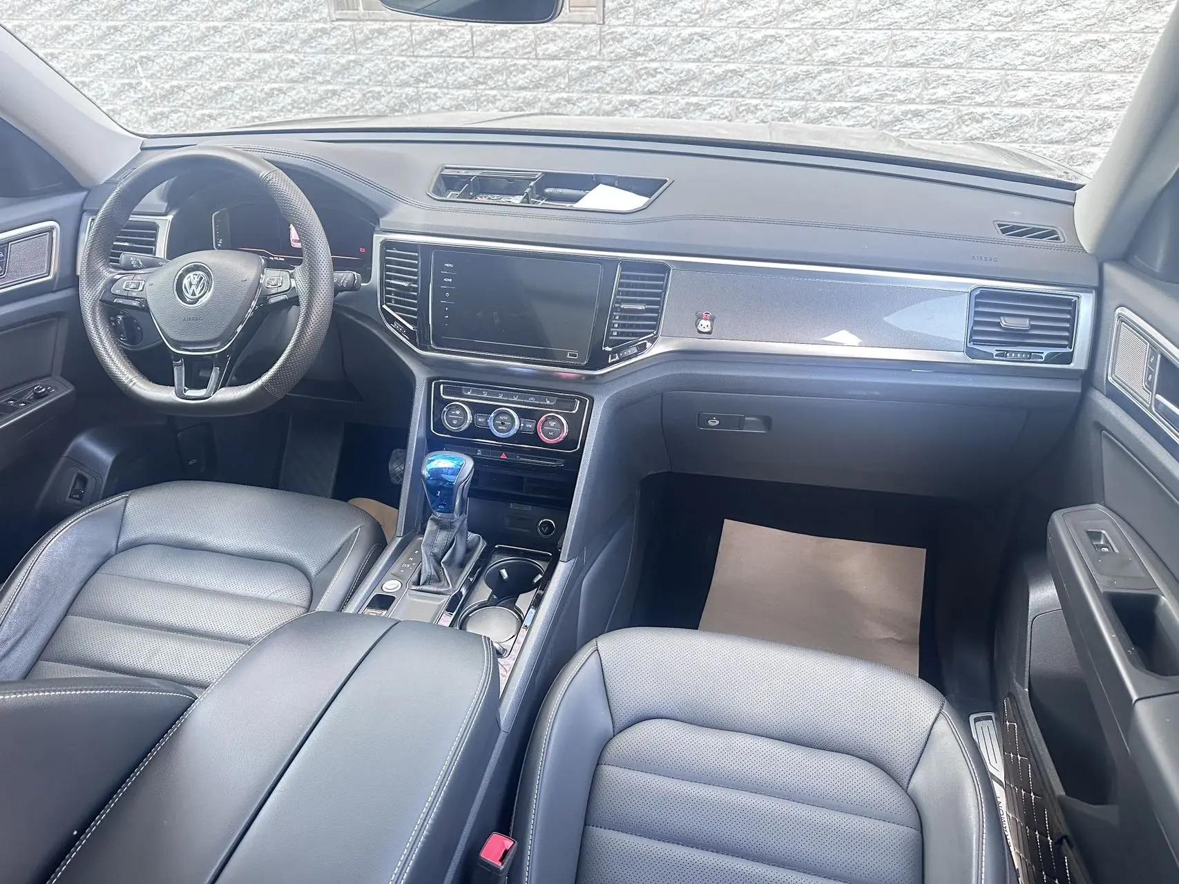 Touang 2020 330TSI Two-Drive Deluxe Edition National V 5