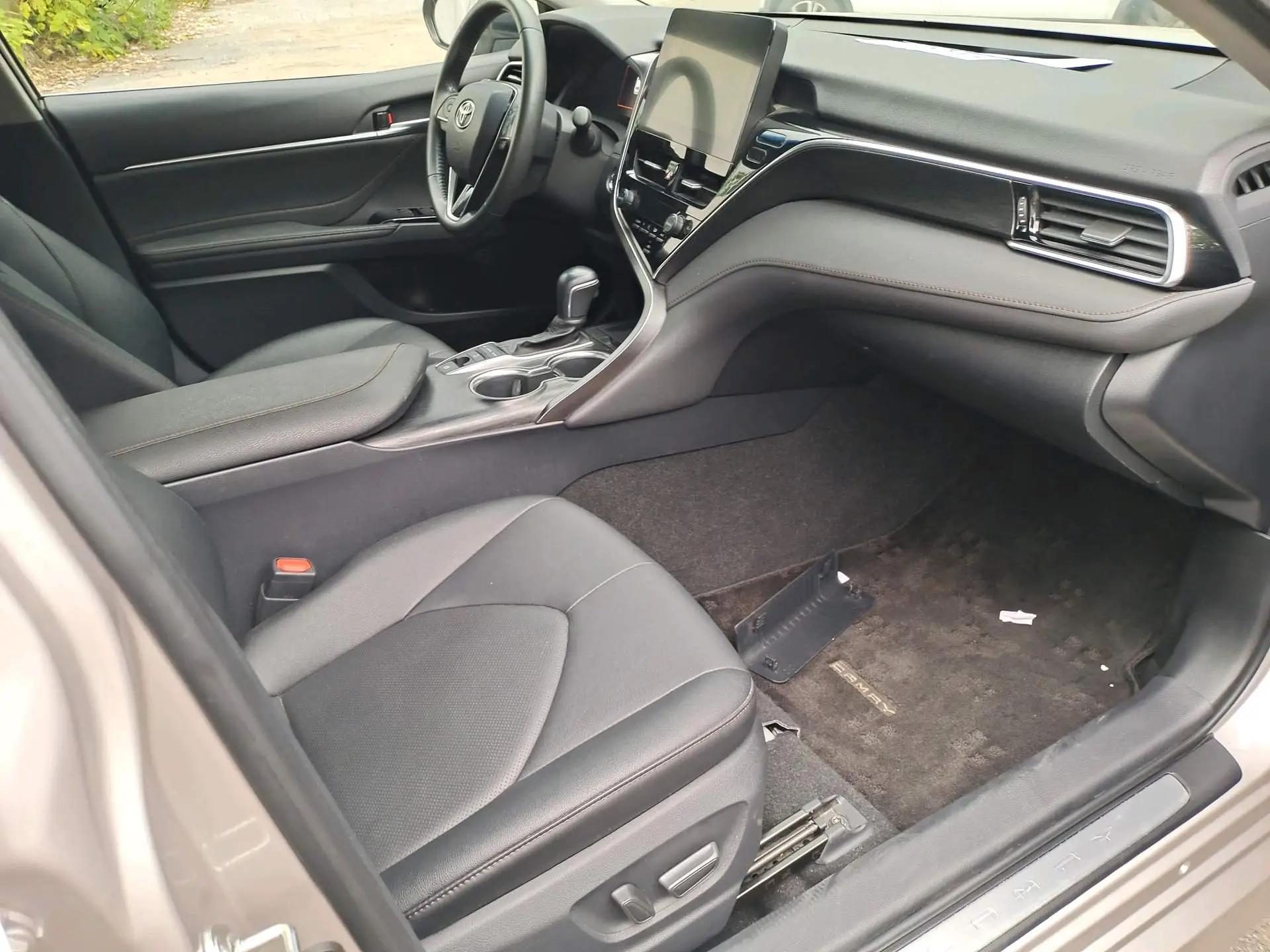 Camry 2021 2.5G Deluxe Edition 6
