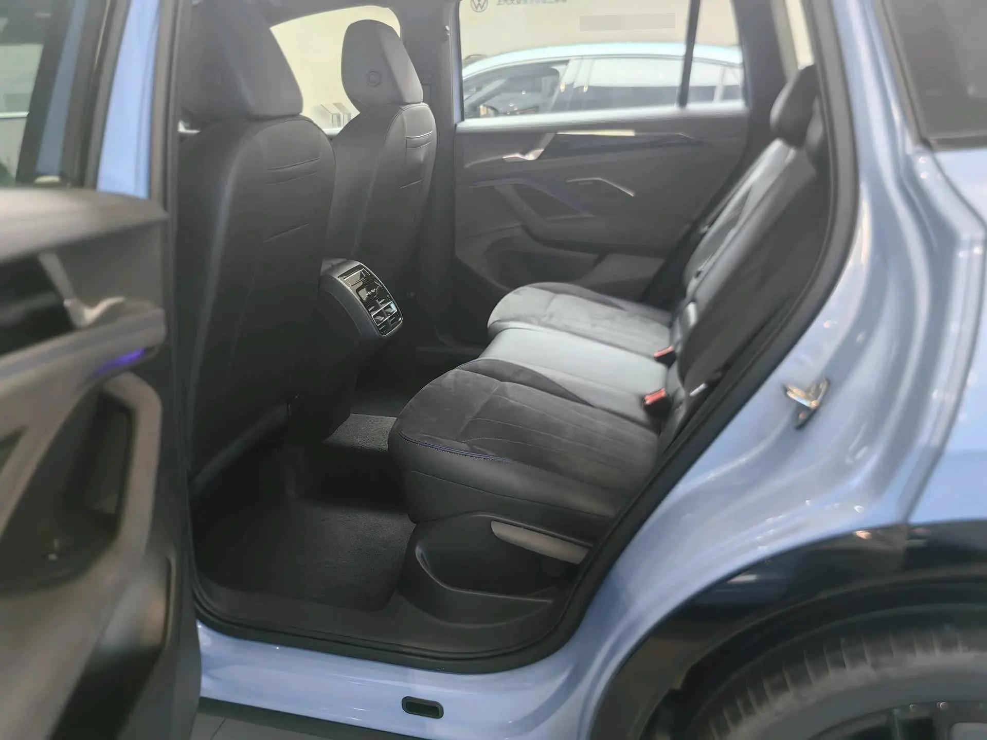 Volkswagen 2024 Tiguan L PRO 2.0TSI 380TSI Four-wheel Drive R-Line Smart Edition Automatic Gear 3