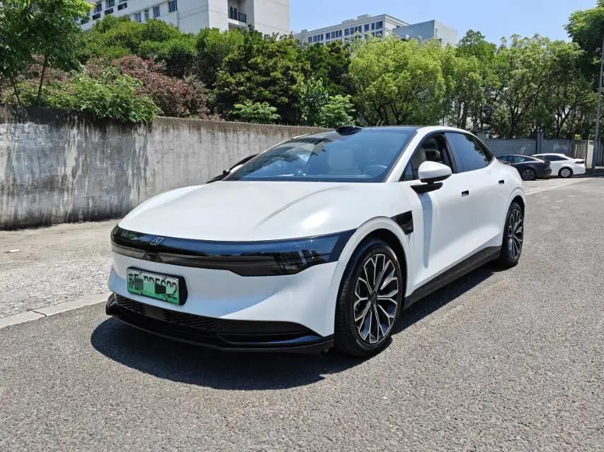 Открыть галерею: Zeekr 2025 Zeekr 007 Rear Drive Smart Driving Edition 75kWh Automatic Gear