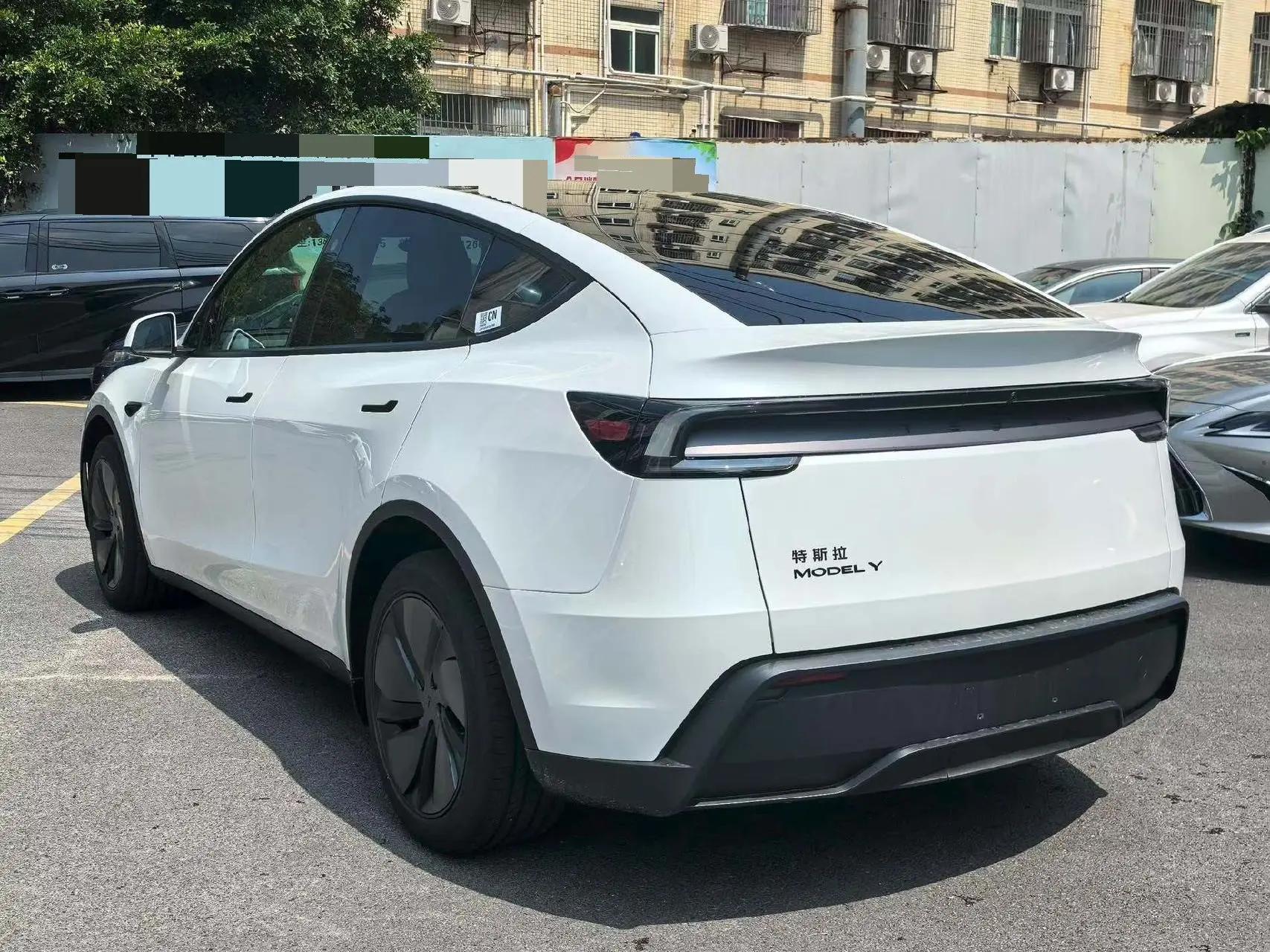 Tesla 2026 Model Y Rear-Wheel Drive Automatic 9