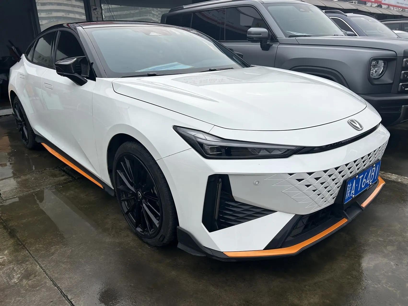 ChangAn 2025 UNI-V 1.5T 500Bar High Energy Sports Edition Automatic Gear 2