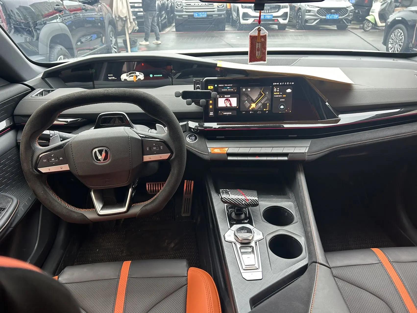 ChangAn 2025 UNI-V 1.5T 500Bar High Energy Sports Edition Automatic Gear 6