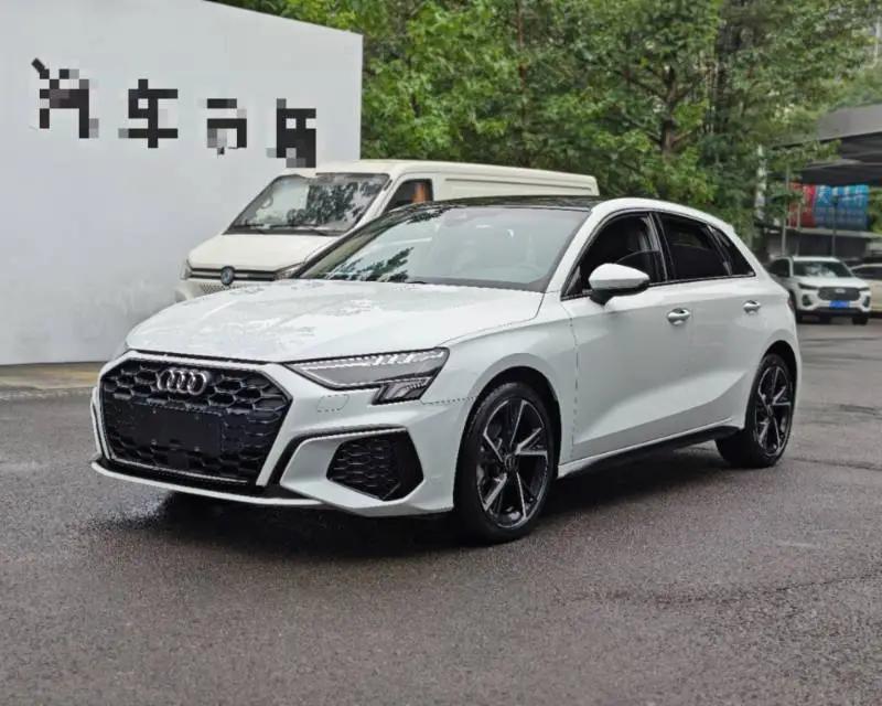 Открыть галерею: Audi 2023 A3 Sportback 1.4TFSI 35TFSI Fashion Sport (facelift) Automatic