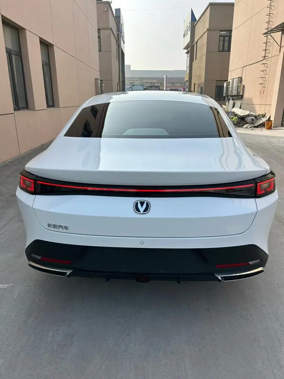 ChangAn 2025 Eado 1.5T Blue Whale 500Bar Prestige Automatic 4