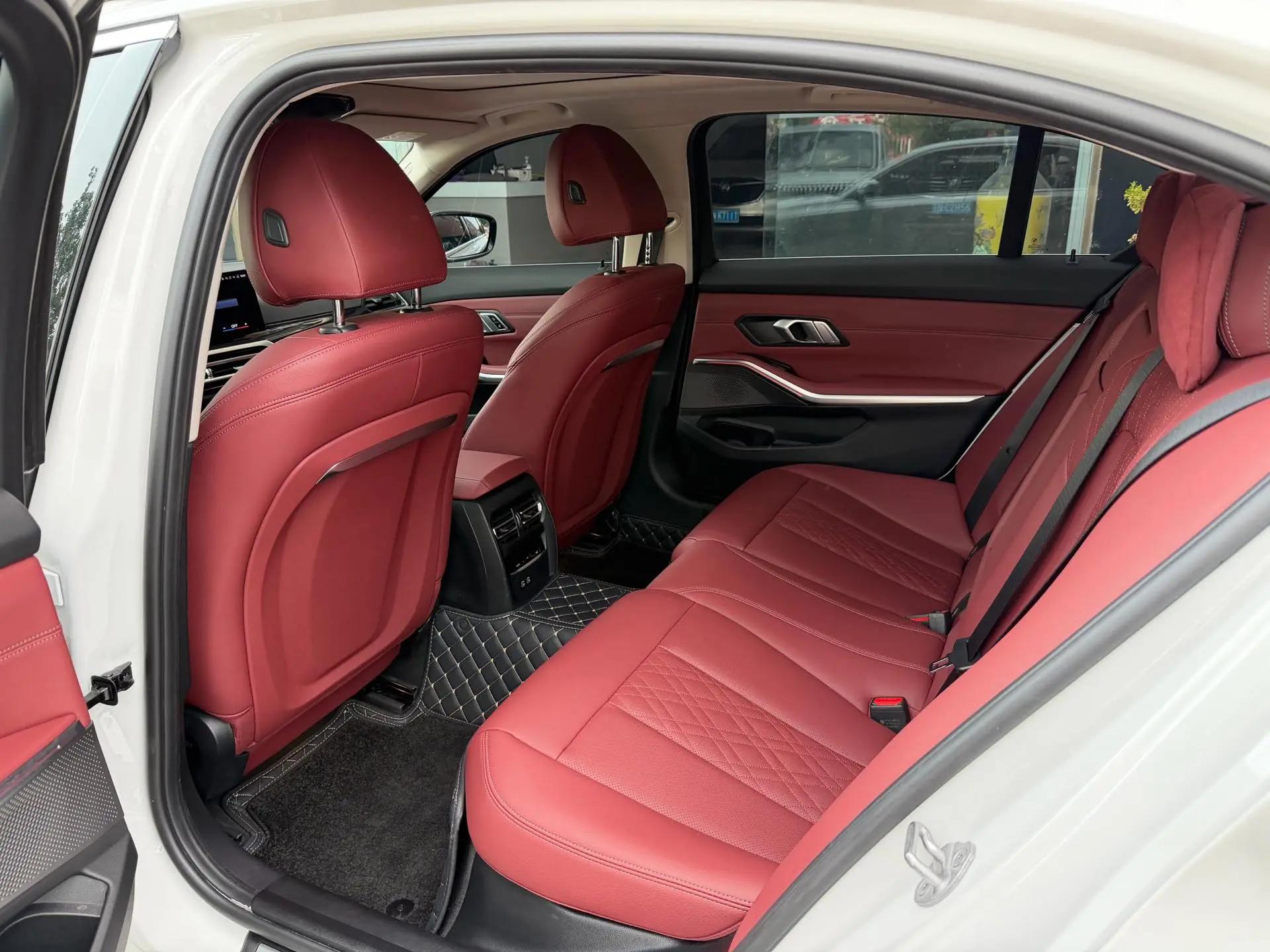 BMW 3 Series 2024 Model 325Li 2.0T M Sport Package Automatic 5