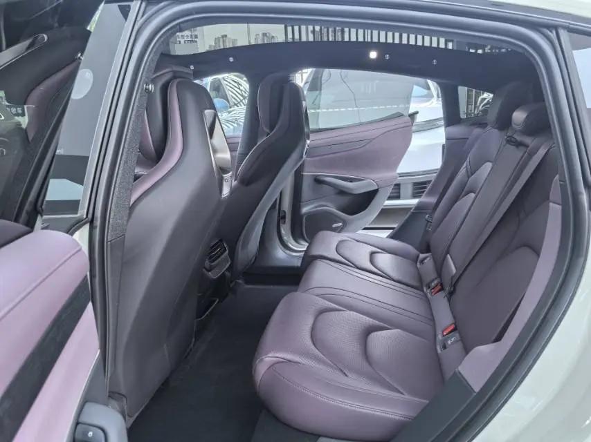 MI SU7 2024 700km Rear Drive Standard Founding Edition 6