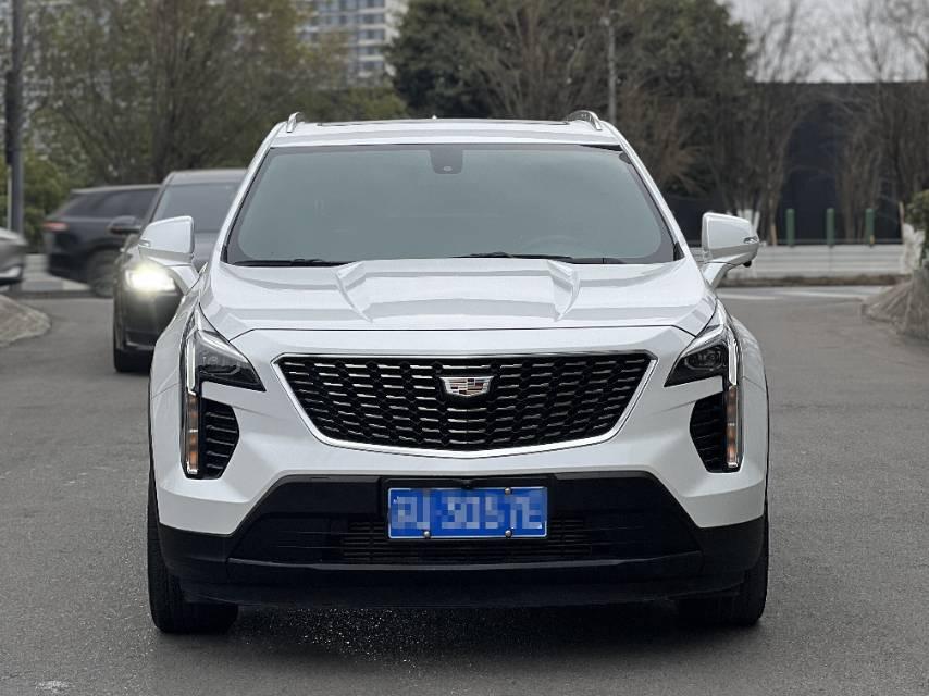 Cadillac XT4 2022 28T Two-Drive Fashion Type 2