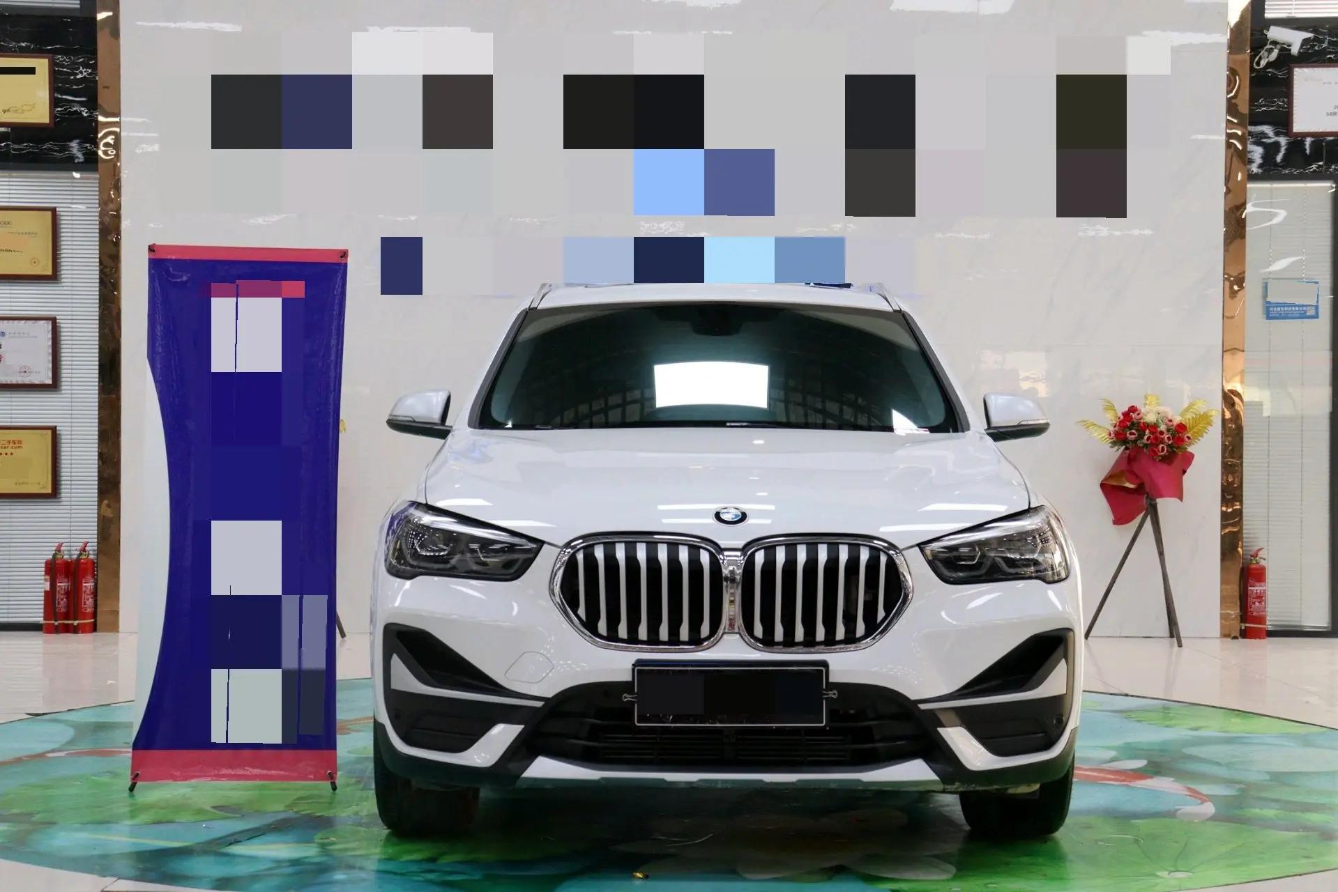 BMW X1 2022 sDrive20Li exclusive type 2
