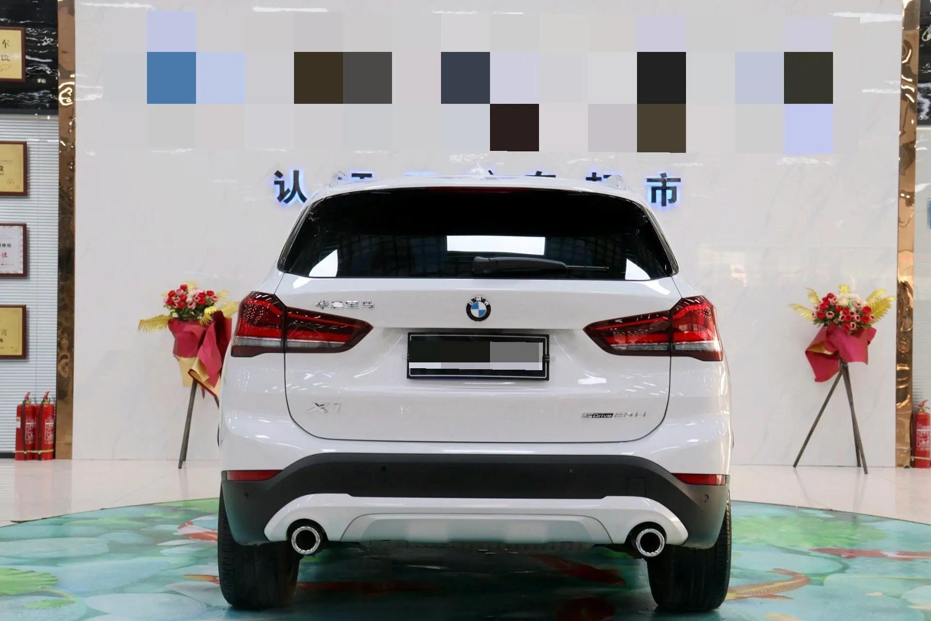 BMW X1 2022 sDrive20Li exclusive type 3