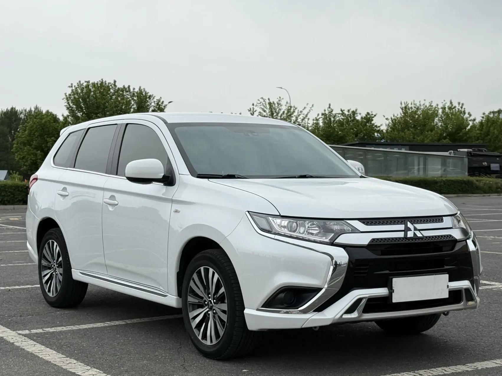 Outlander 2021 2.0L Two-Drive Smooth Edition 5 3