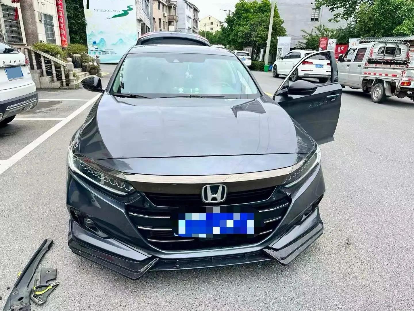 Accord 2022 260TURBO Magic Night Premium Edition 2