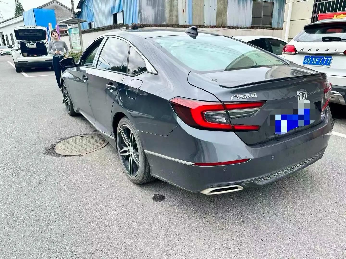 Accord 2022 260TURBO Magic Night Premium Edition 3