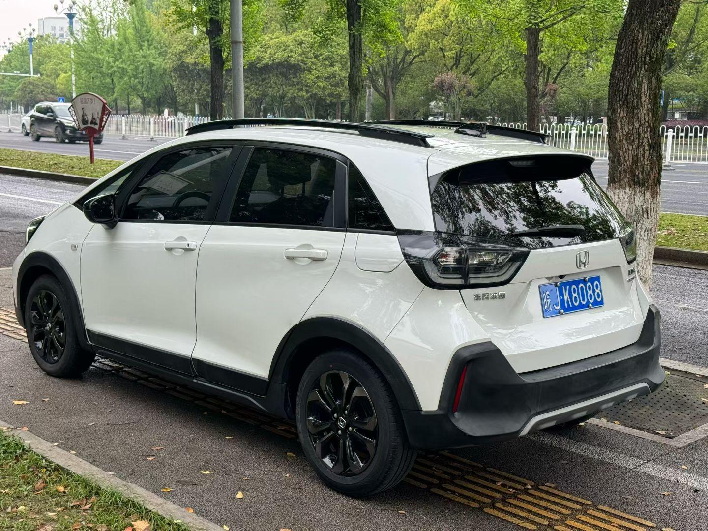 LIFE 2021 1.5L CVT CRO-S Fun Edition 8