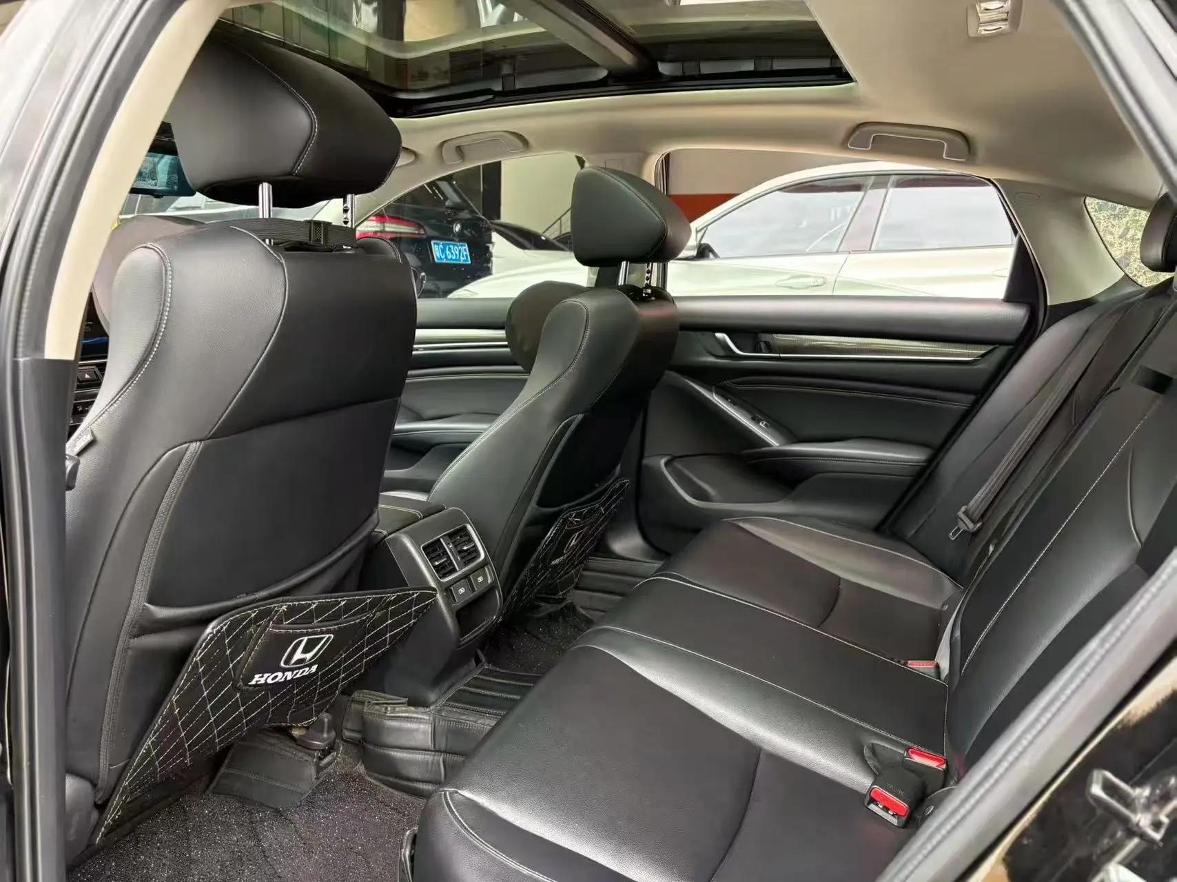 Accord 2022 Sharp Hybrid 2.0L Sharp Collar Edition 3