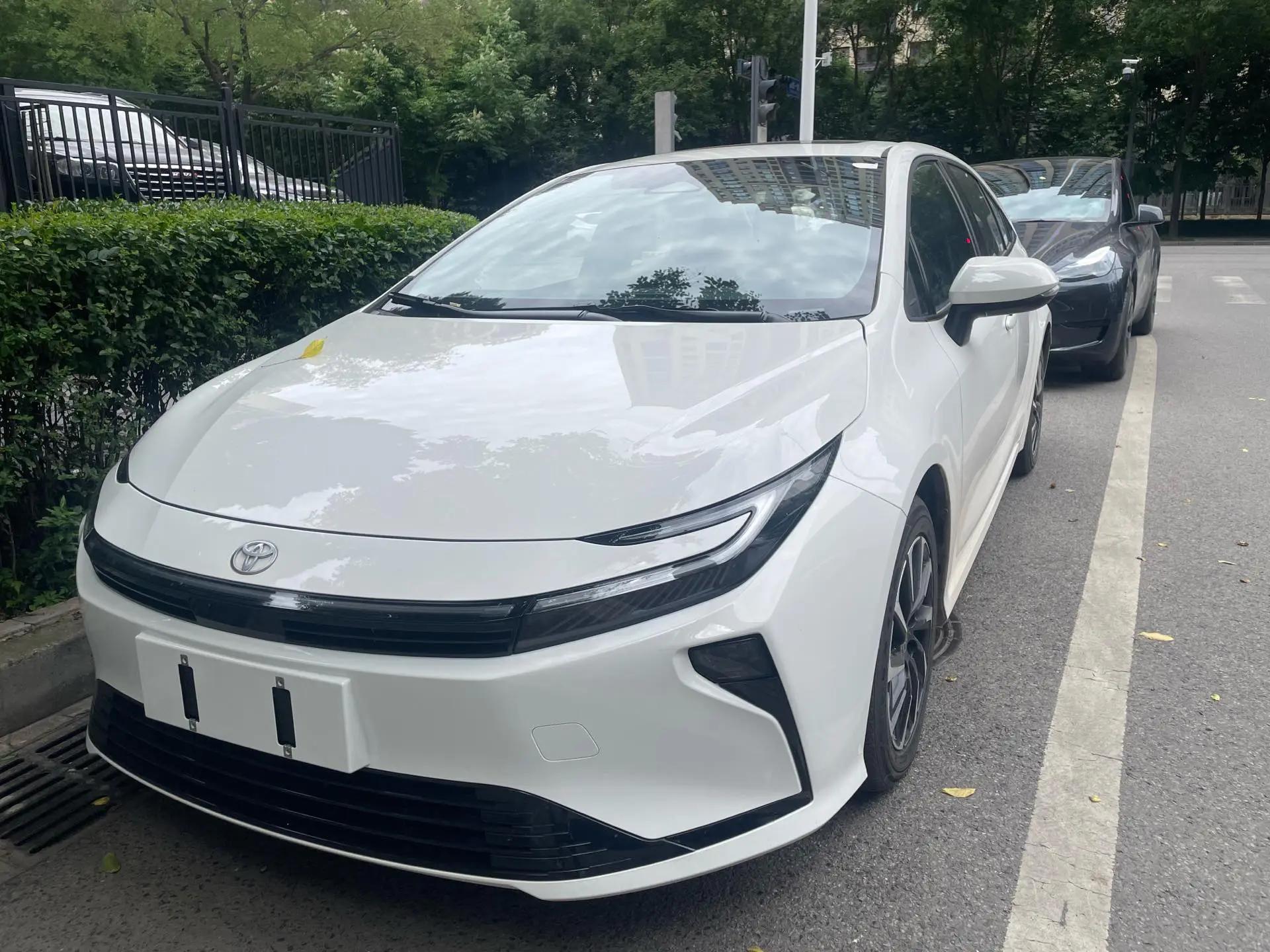 Toyota 2026 Corolla Double Engine 1.8 Stepless Elite Automatic Gear