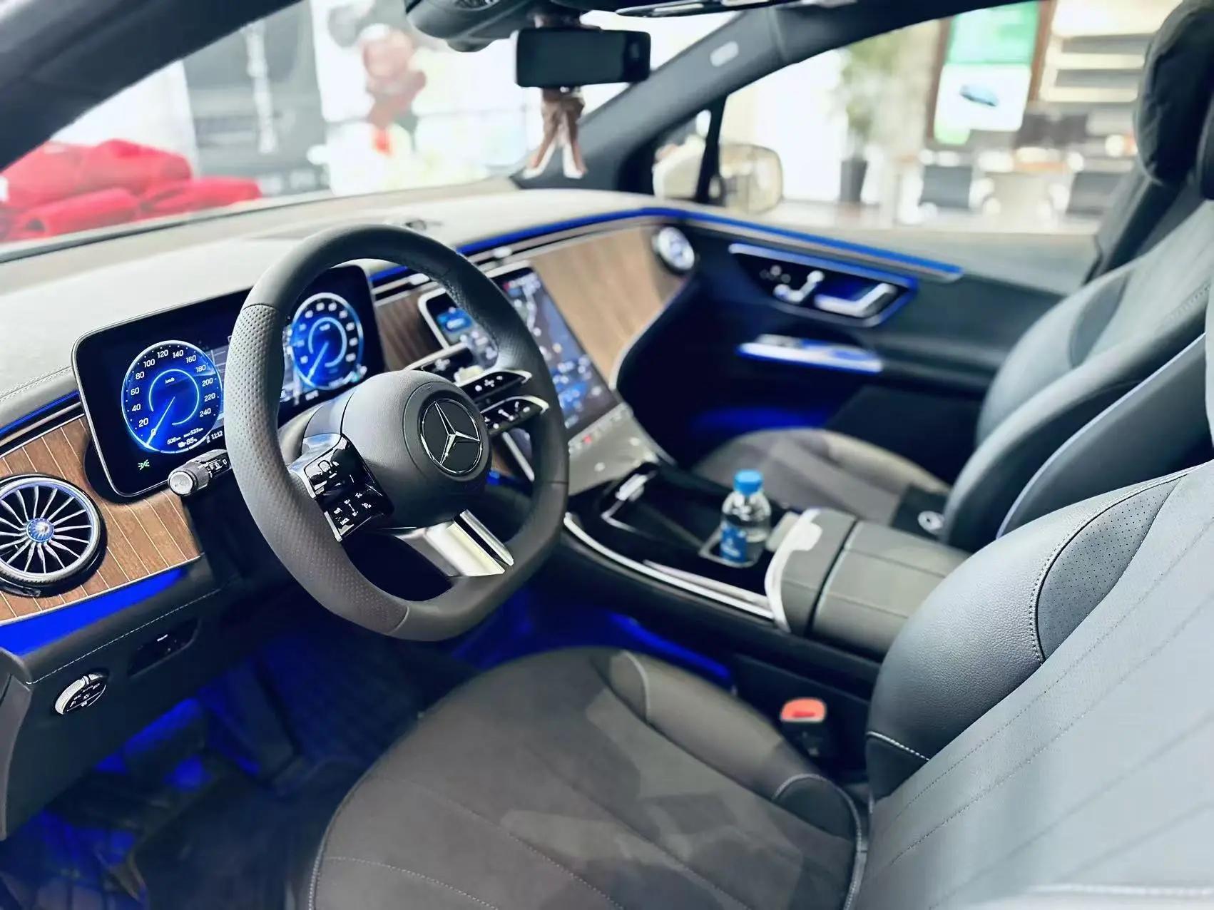 Mercedes Benz EQE SUV 2023 350 4MATIC Pioneer Edition 3