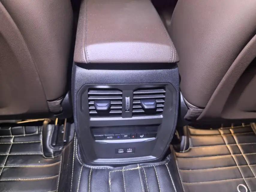 BMW 3 Series 2025 Model 330Li 2.0T M Sport Night Edition Automatic 8