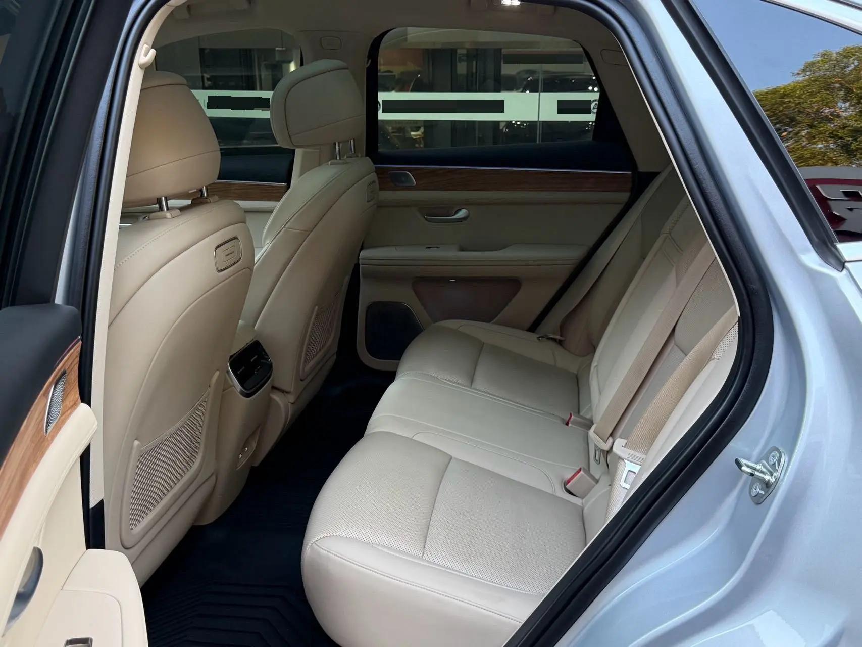 AITO 2023 AITO M5 extended range rear drive standard version automatic gear 4