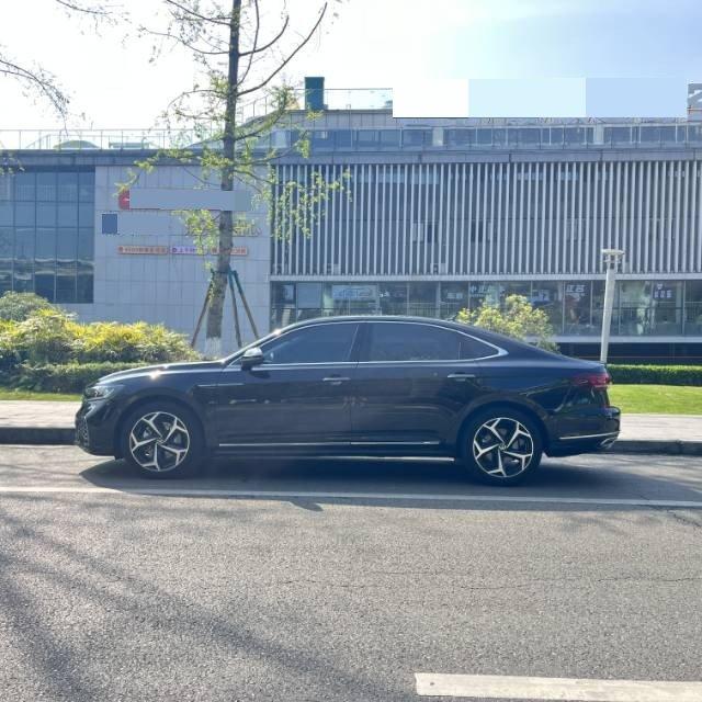 Volkswagen 2025 Passat 2.0TSI 380TSI outstanding star dragon version automatic gear 6