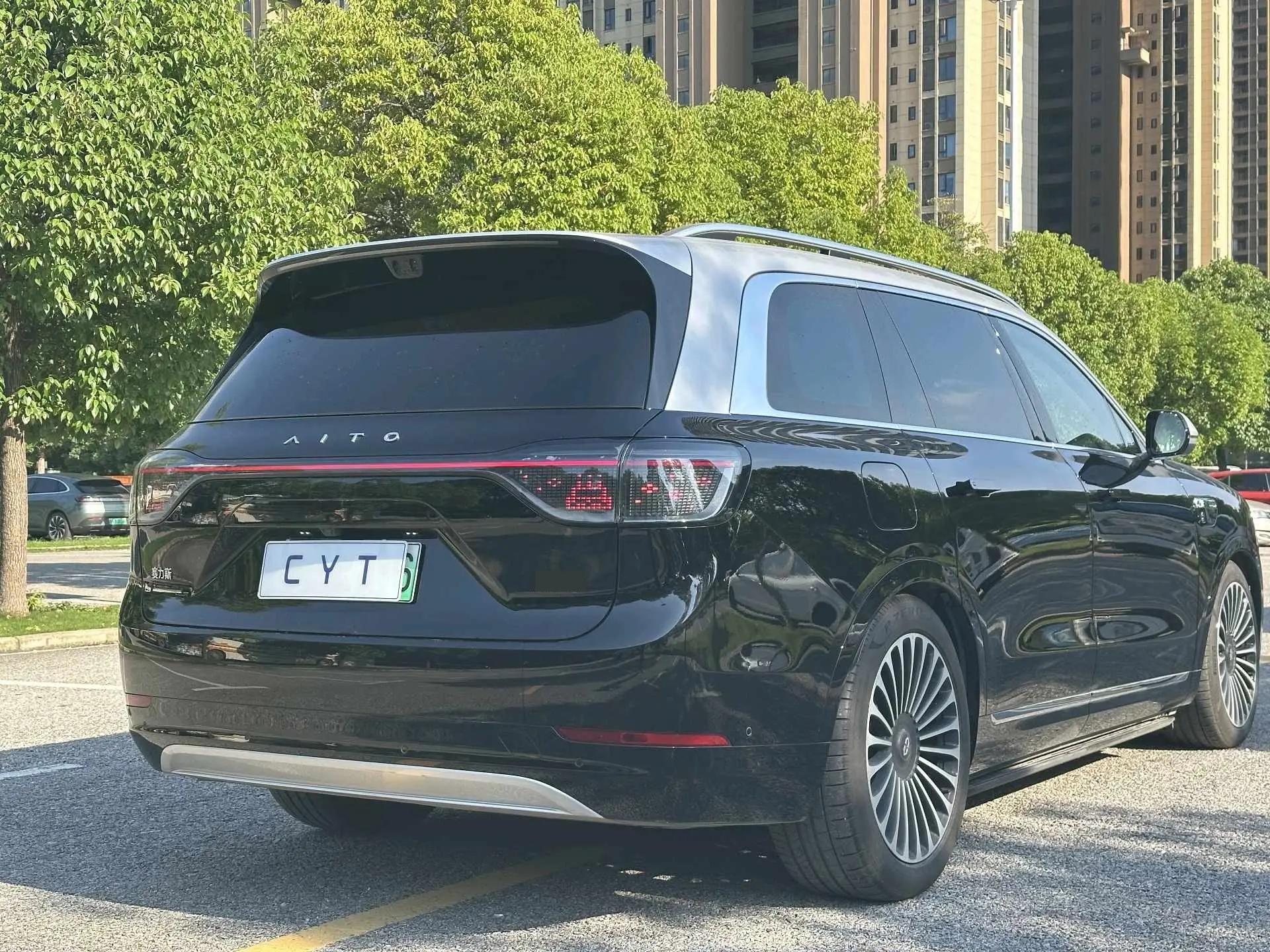 AITO 2025 Model AITO M9 Range-Extended Ultra Version 52kWh 6-Seater Automatic 4