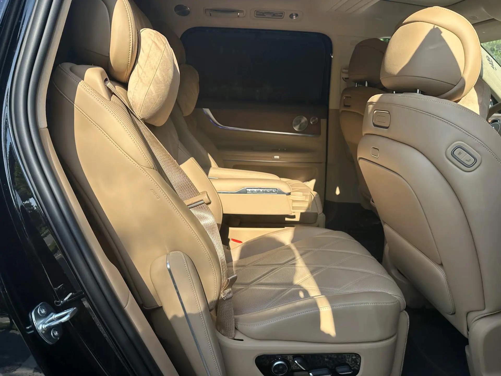 AITO 2025 Model AITO M9 Range-Extended Ultra Version 52kWh 6-Seater Automatic 7