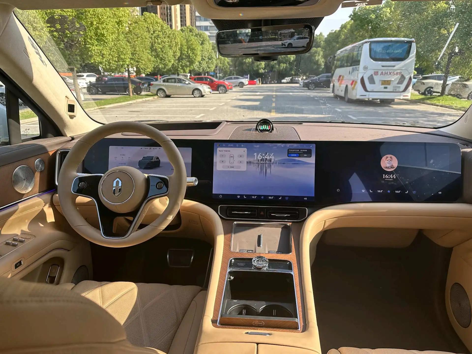 AITO 2025 Model AITO M9 Range-Extended Ultra Version 52kWh 6-Seater Automatic 8