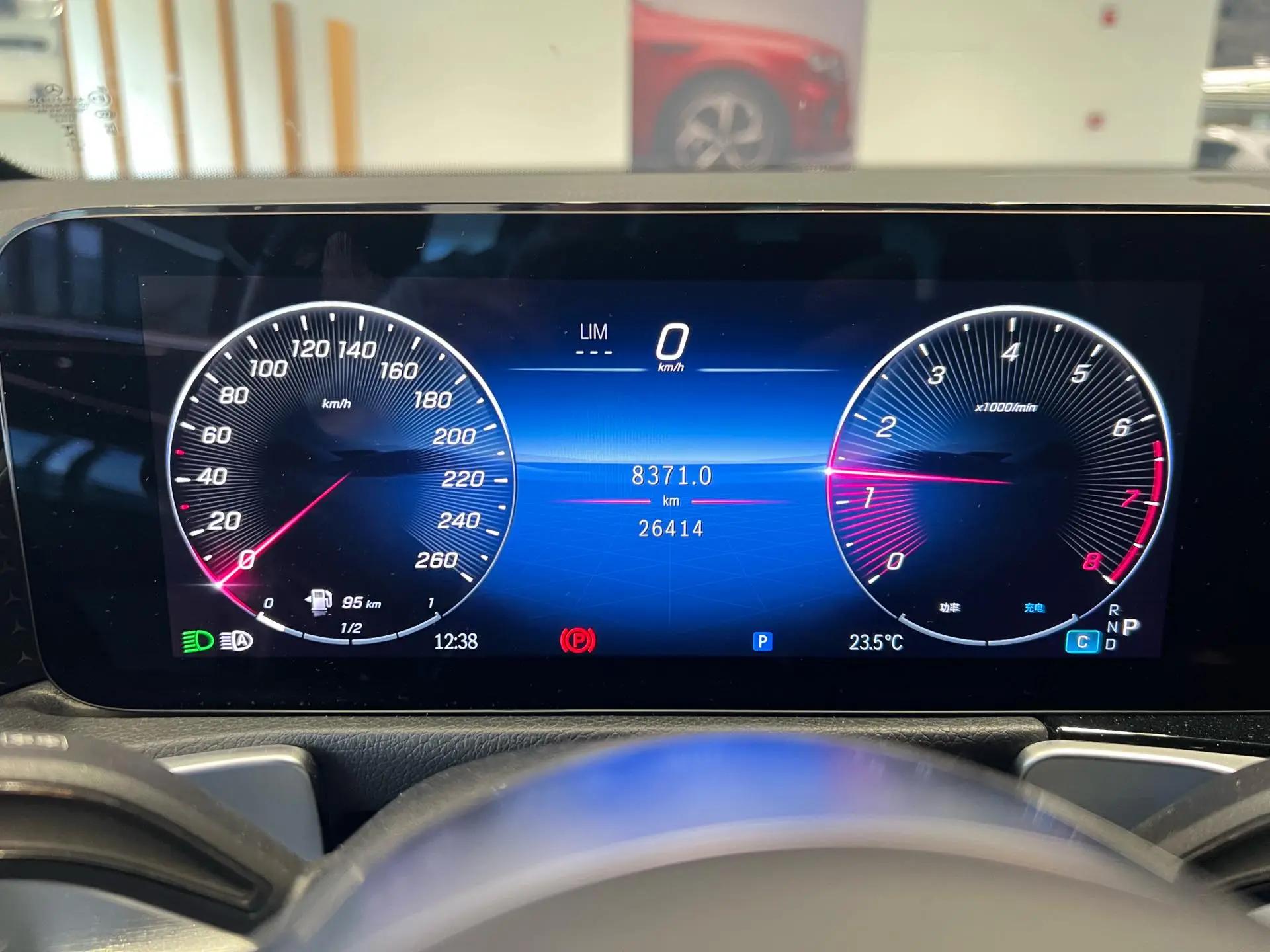 Mercedes Benz 2024 GLB 220 48V 2.0T fashion automatic gear 9