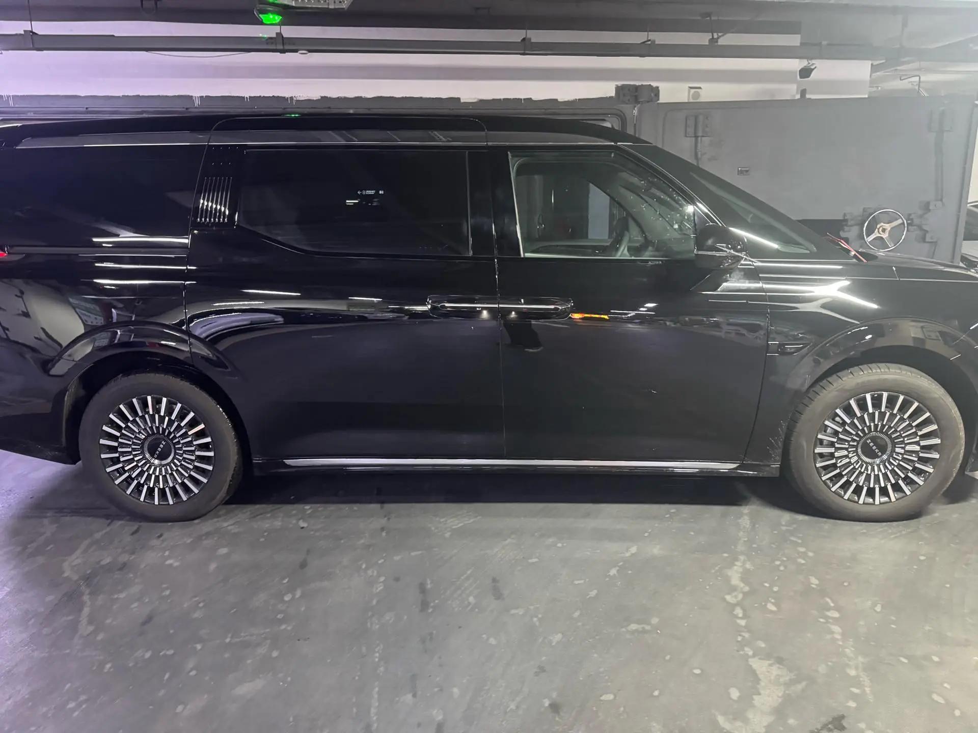 Zeekr 009 2024 seven-seat aisle version 108kWh 6