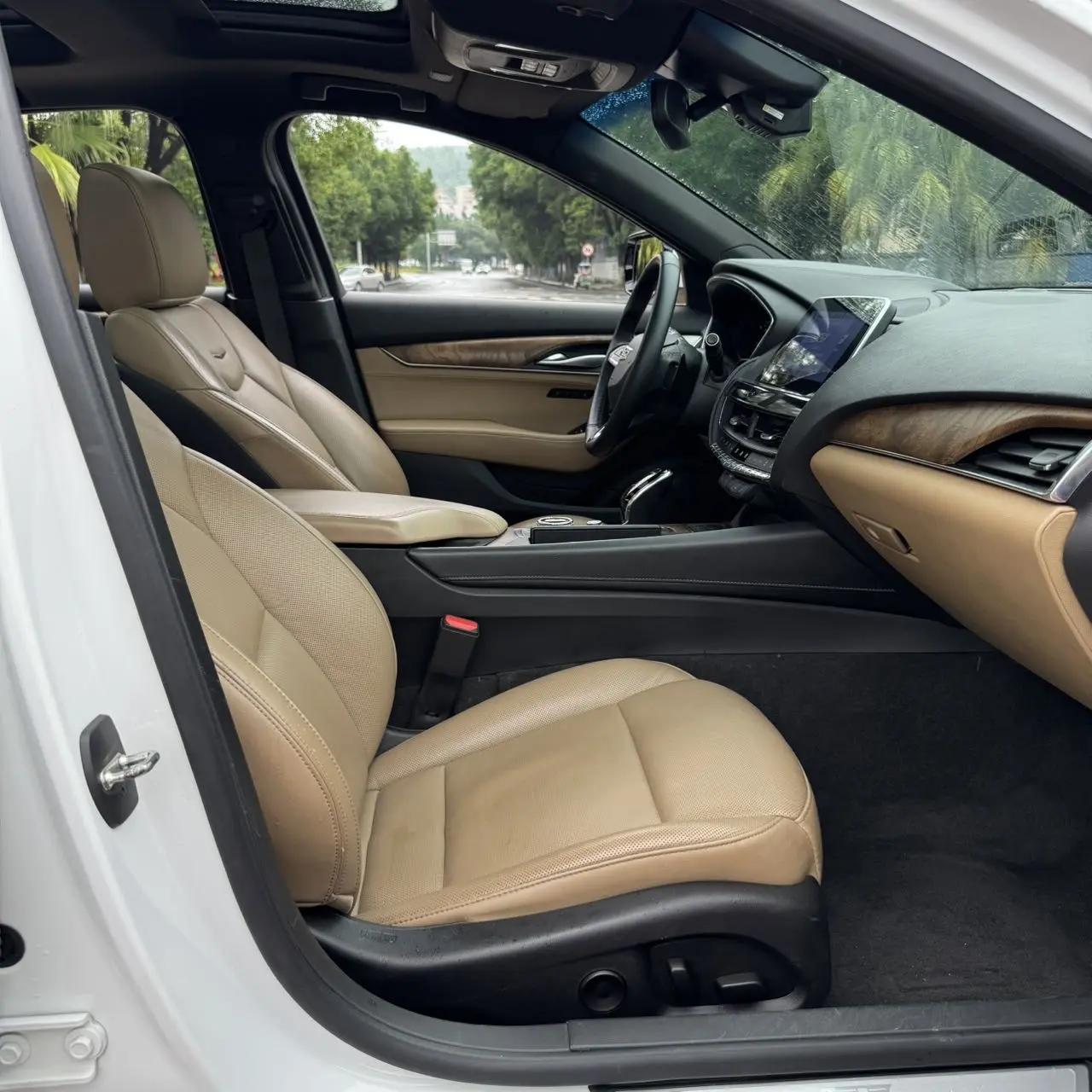 Cadillac CT5 2022 28T Honorable Model 9