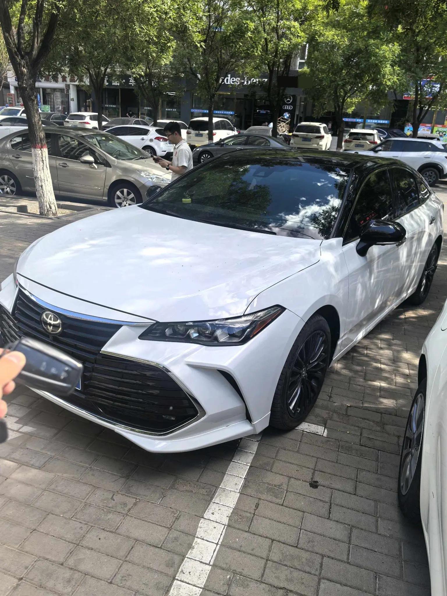 Asian Dragon 2021 2.5L Touring Distinguished SPORT Edition
