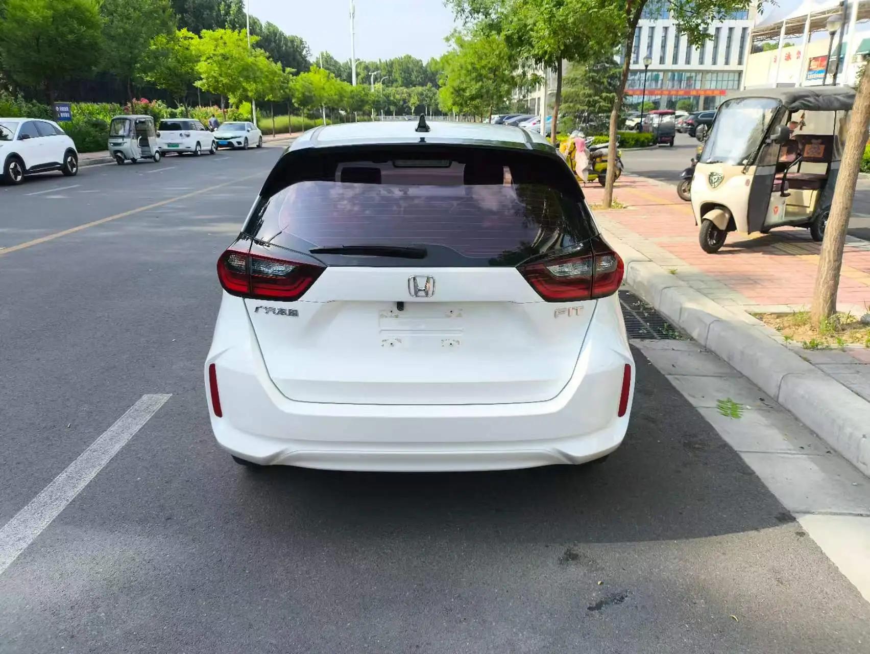 Honda 2023 Fit 1.5 CVT Trendy Edition Automatic 6