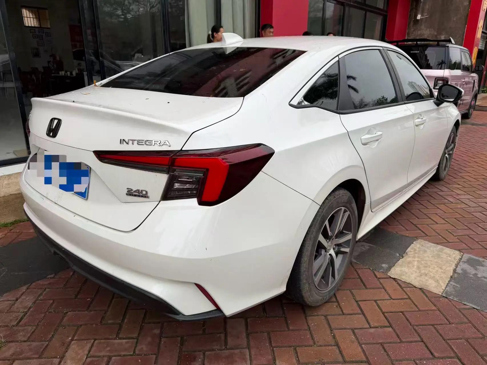 Model 2022 240TURBO CVT Magic Night Technology Edition 3