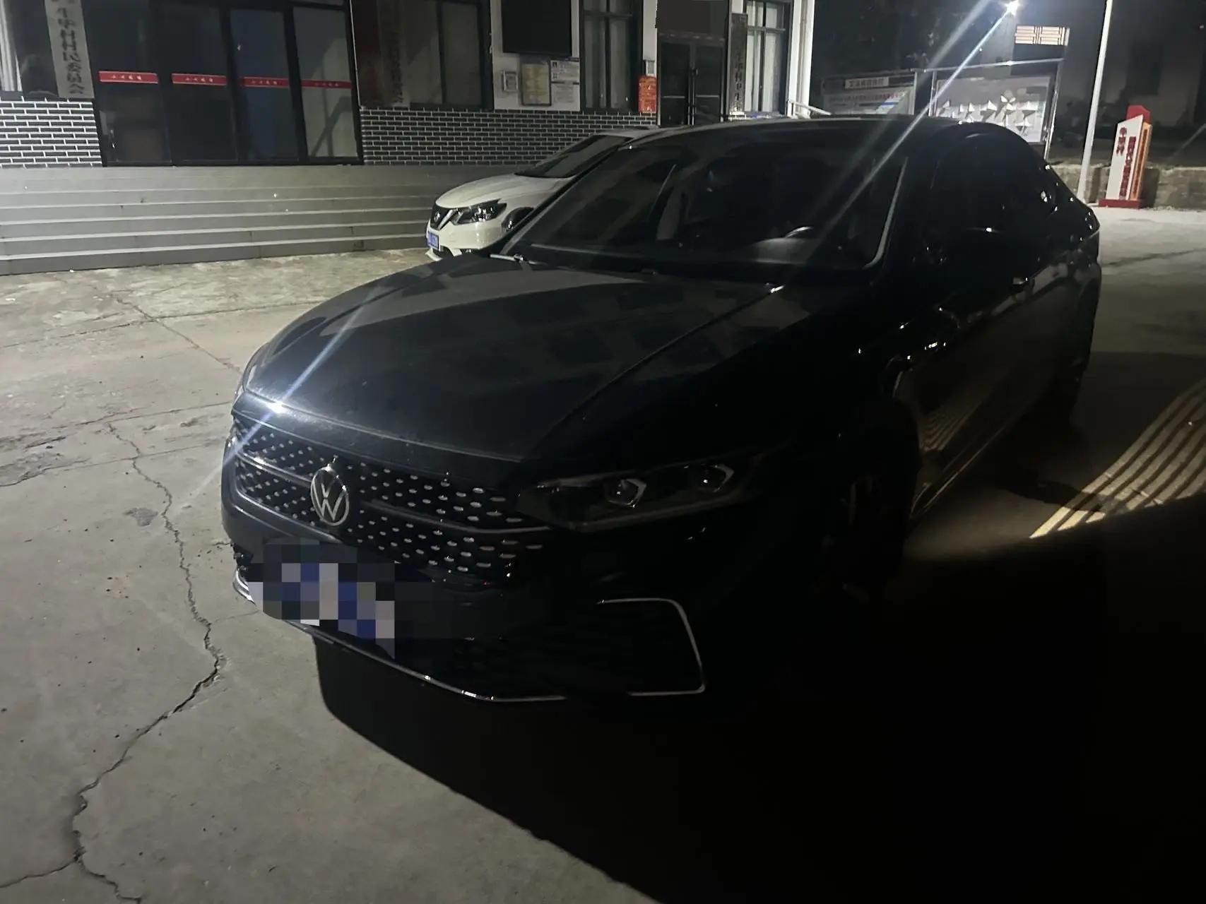 Passat 2022 330TSI Deluxe Edition