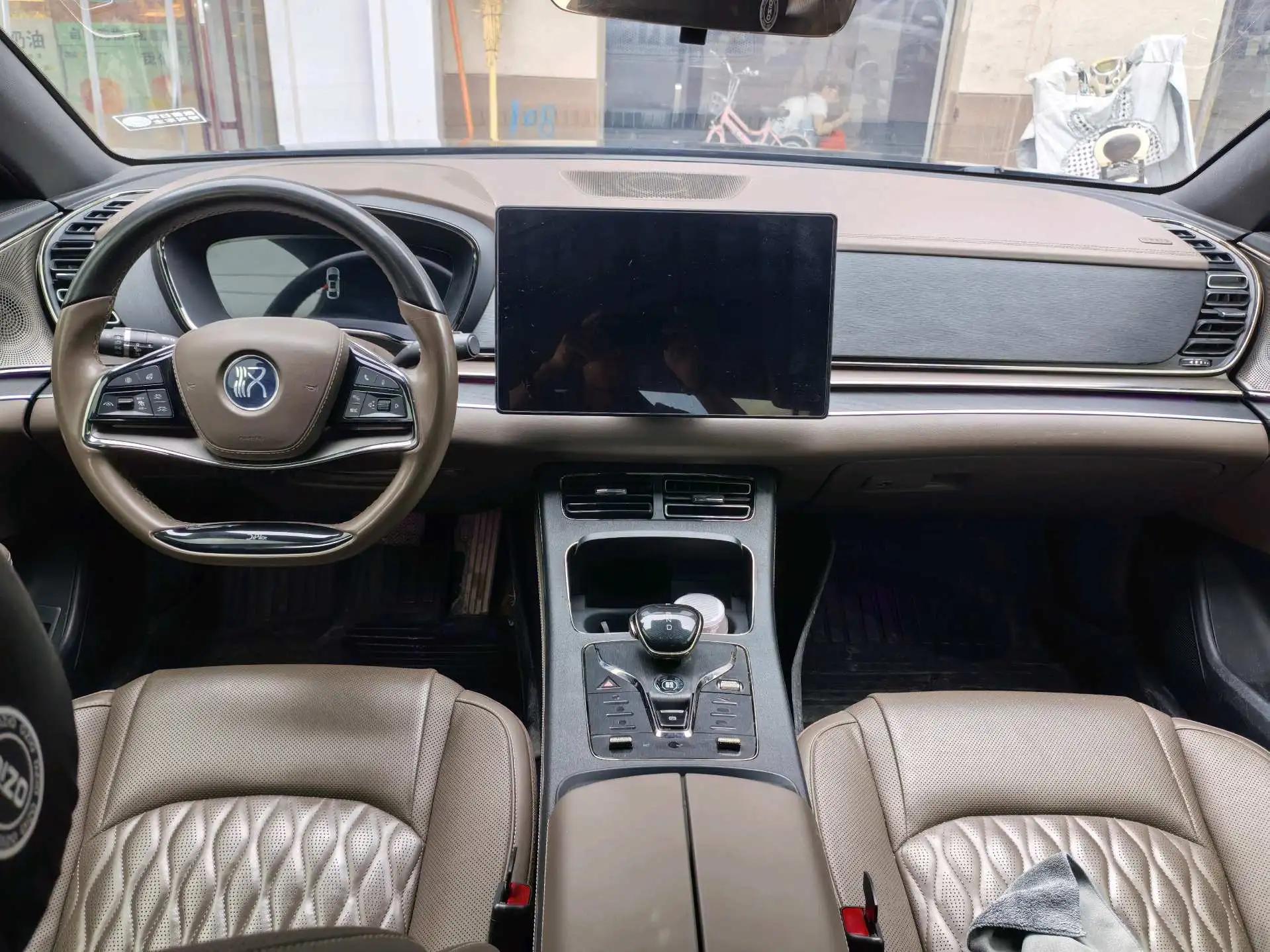 BYD 2023 Han DM-i 1.5T CVT Champion Edition 121KM Prestige Automatic 8
