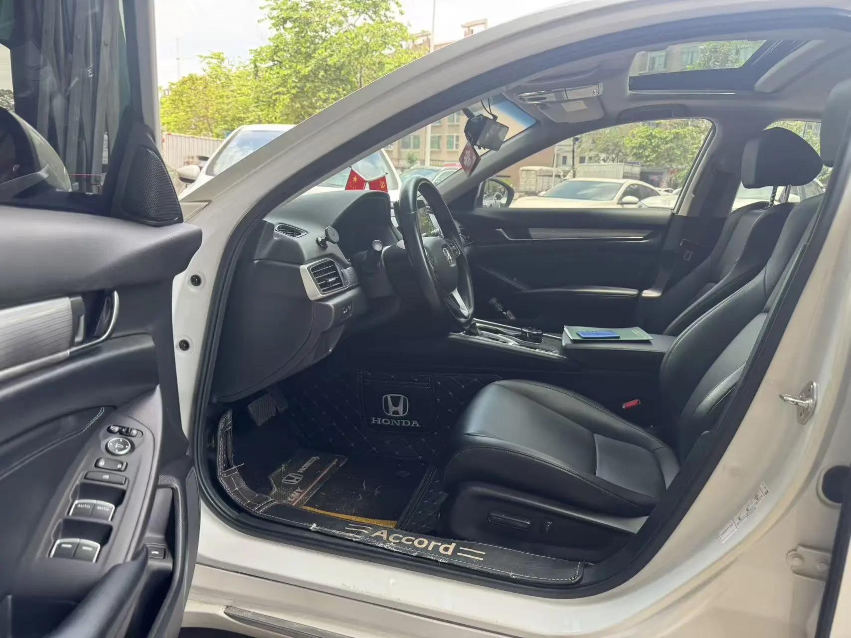 Accord 2018 260TURBO Deluxe Edition National V 4