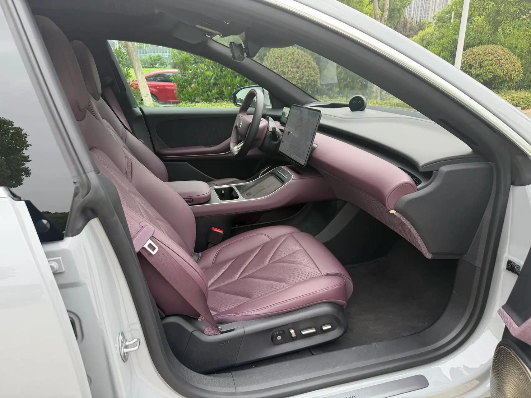 NIO 2025 ET5T 75kWh Touring automatic 12