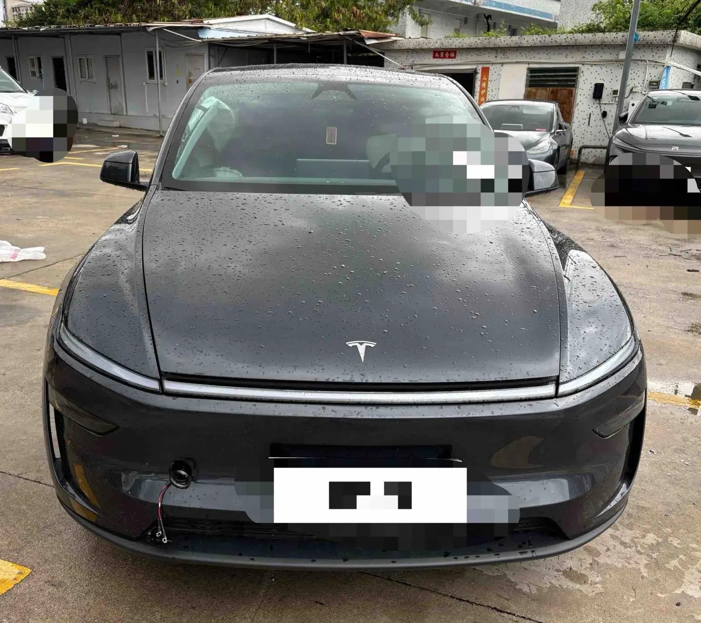 Tesla 2025 Model Y Rear Wheel Drive First Edition Automatic Transmission 2