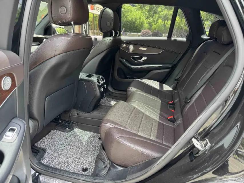 Mercedes Benz GLC 2020 GLC 300 L 4MATIC Luxury 6