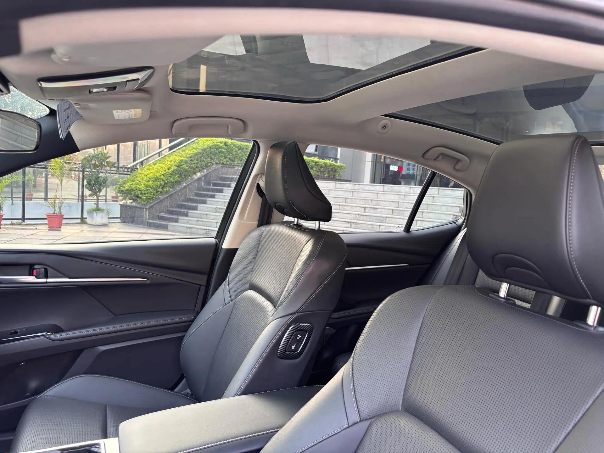 Toyota 2024 Camry 2.0G CVT Prestige Automatic 10