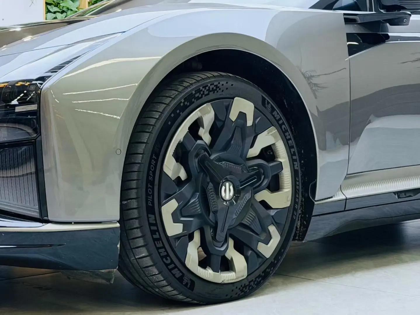 HiPhi HiPhi Z 2023 four-seat version 5