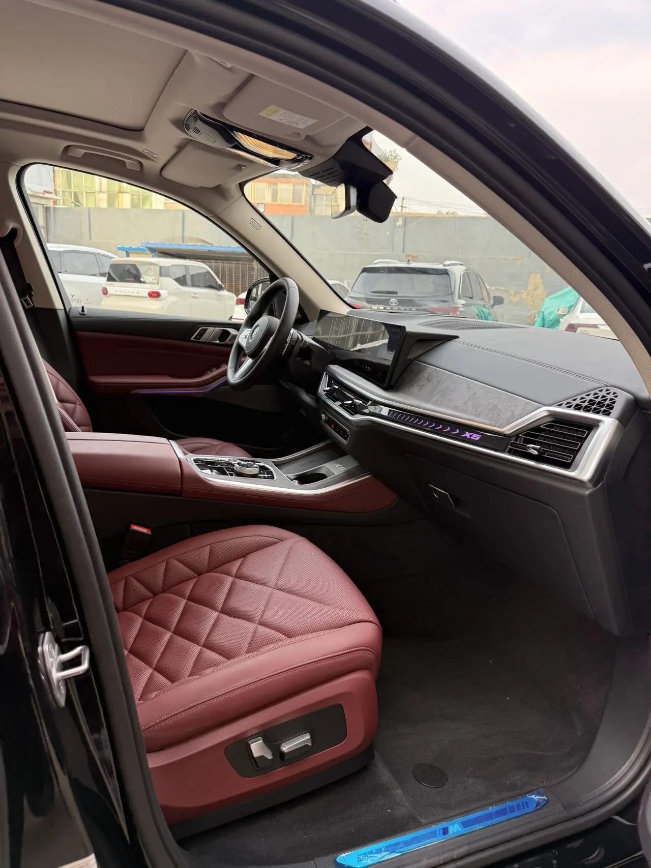 BMW 2025 X5 xDrive30Li 48V 2.0T exclusive m sports obsidian night suit automatic gear 6